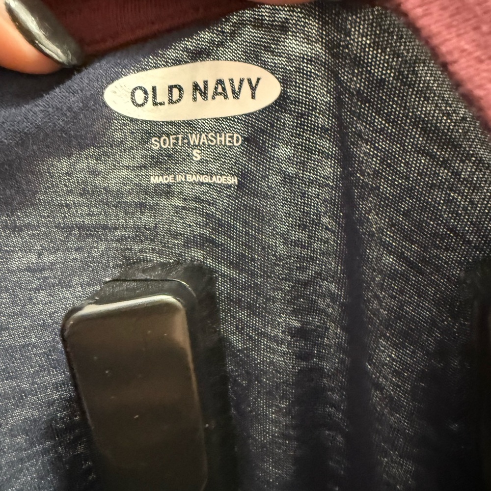 Old Navy Soft Washed Shirt in Burgundy and Navy - Picture 3 of 3